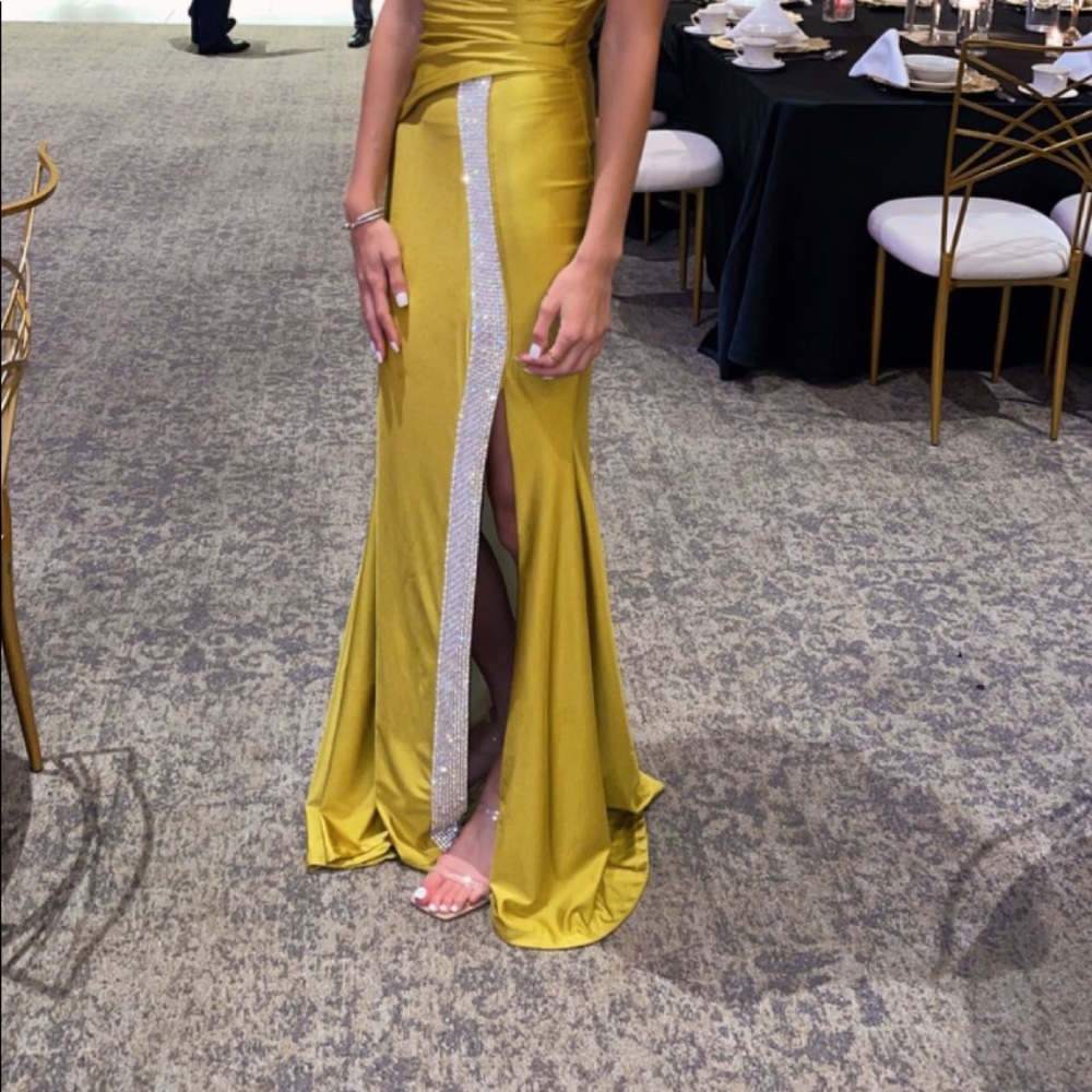 Yellow/mustard dress with stones on